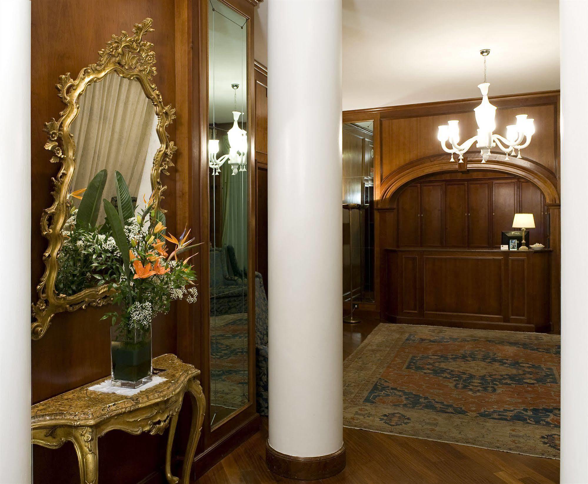 Albergo Delle Notarie Reggio Emilia Exterior foto
