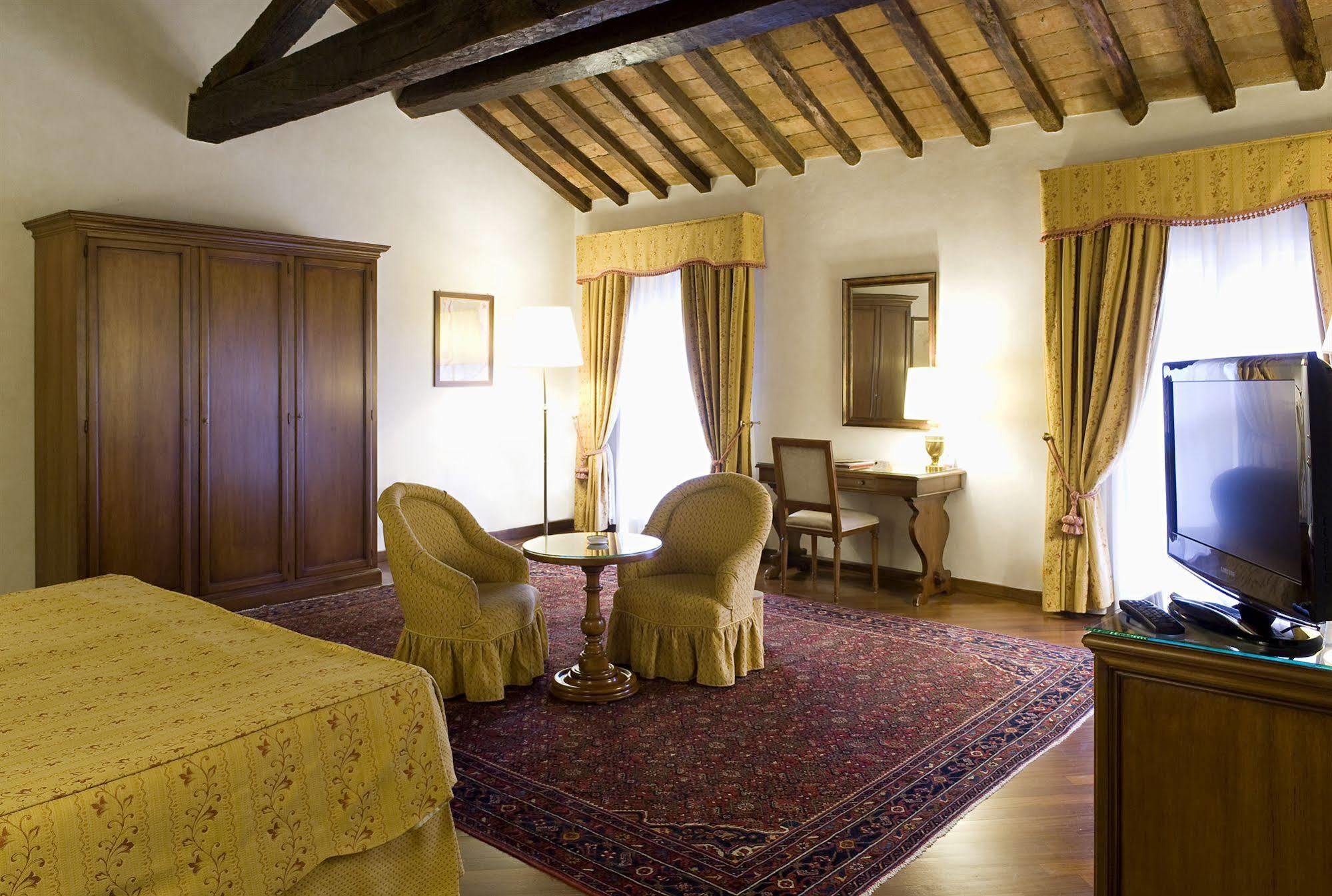 Albergo Delle Notarie Reggio Emilia Exterior foto